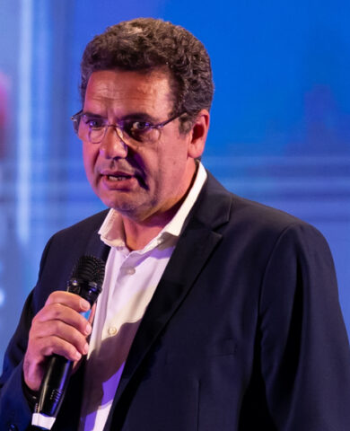 Armando Arcovito Armando Arcovito